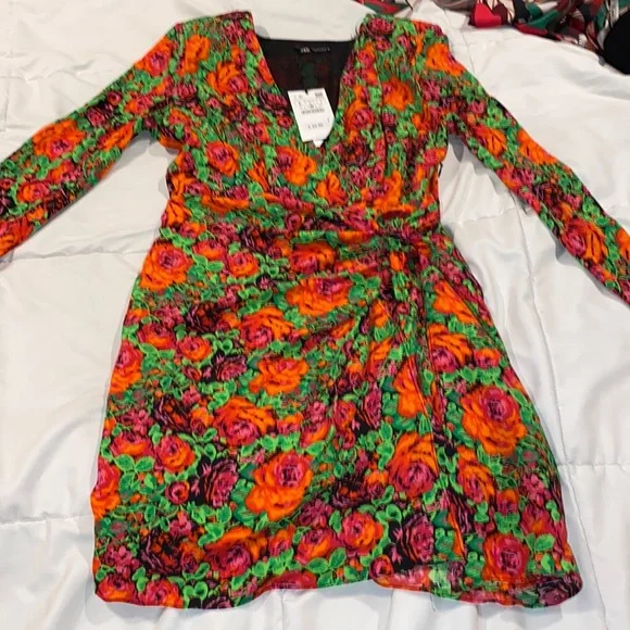zara green and pink floral dress ZARA Green Pink White Linen Cut Out Open Back Long Maxi Dress size M 12  Summer